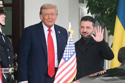 Ukraine-Russia war latest: Zelensky in US for Trump meeting after President announces new Putin summit