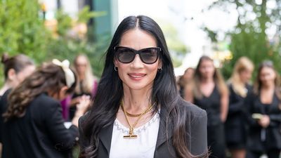 Lucy Liu's wide-leg jeans outfit offers a fresh take on this trending denim style