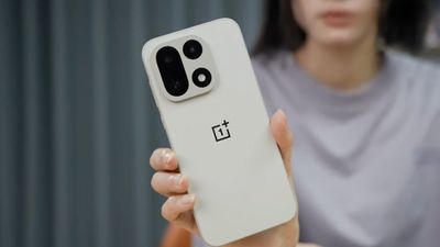 OnePlus 15 Gets Revolutionary Display Feature—Why Apple and Samsung Should Be Worried?