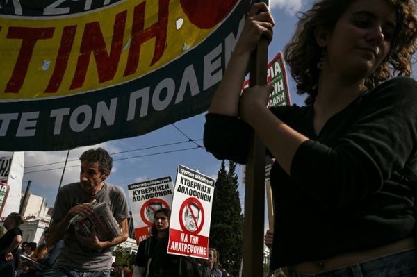 Greece Lawmakers Back Plan To Allow 13-hour Workday