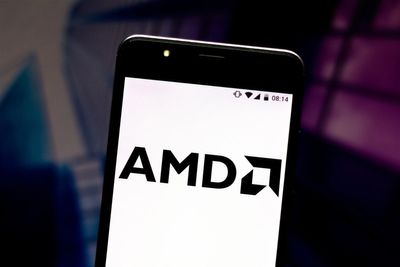 Advanced Micro Devices Eyes $300 as AI Demand Surges