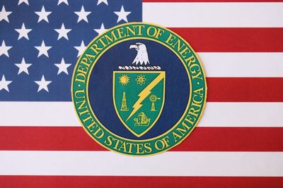 American Battery Tech Shock: $115 Million Project Grant Axed, Stock Plunges