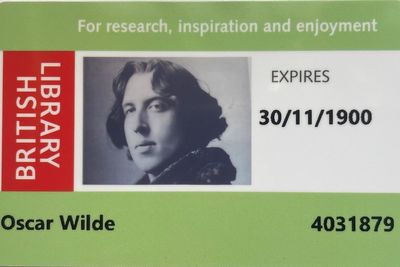 Oscar Wilde’s library card reissued by the British Library 130 years after it was revoked