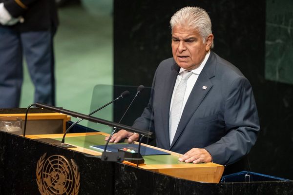 Panama president says US Embassy threatened to cancel visas over ties to China