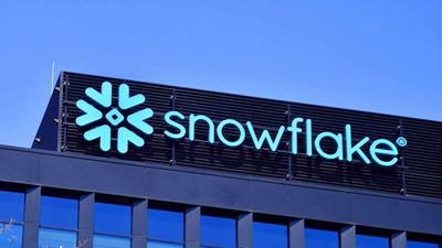 Snowflake Is Partnering with Palantir. Does That Make SNOW Stock a Buy Now?