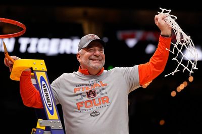 Bruce Pearl joining TNT and CBS Sports as a college basketball analyst