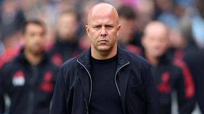 Arne Slot Offers Injury Updates on Three Key Liverpool Players Before Man Utd