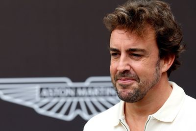 Alonso calls on Aston Martin to “rest” ahead of vital 2026 F1 season