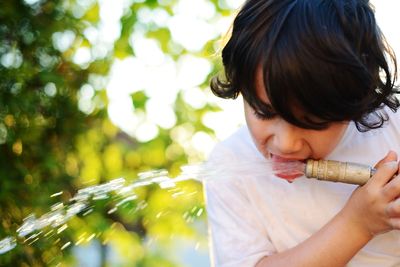 8 “Harmless” Things Our Parents Did in the 90s That Would Terrify a Modern Mom