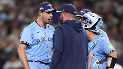 SI:AM | A Great Night for the Old Guys