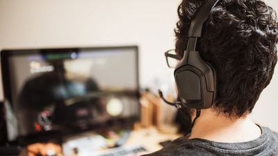 In 2005, a man died after playing a video game for 50 hours straight. Here’s what killed him