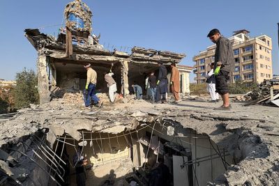 Afghan and Pakistani delegations head to Doha for crisis talks