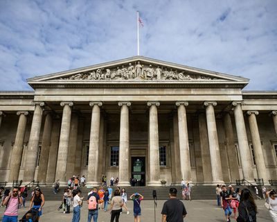 Champagne, celebs and artefacts: British Museum hosts first lavish ‘pink ball’ fundraiser