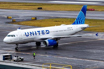 United Airlines Plane Hits Parked Jet at O'Hare; All Passengers Safe