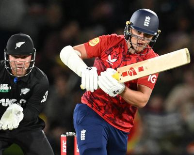 Curran and rain to England’s rescue against New Zealand in T20 opener