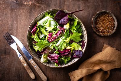 6 Bagged Salads That Spoil Before Expiration Dates