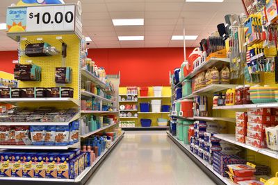 8 Endcap Displays That Rarely Mean Real Savings
