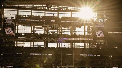 Cowboys Coach Brian Schottenheimer Downplays Effect Sun Can Have at AT&T Stadium