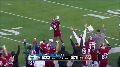 Winless UMass Blows Chance at First Victory With Brutal Closing Sequence
