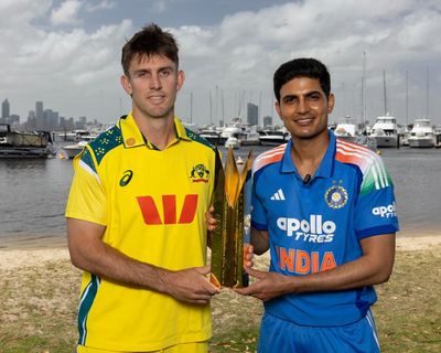 Australia beat India by seven wickets: men’s first one-day international – as it happened