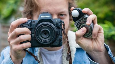 My heavy camera is killing my wrist 😣 This is why a bigger camera isn’t always better