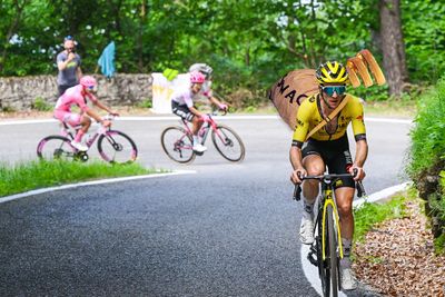 The end of the Giro d'Italia was the essence of cycling – 'someone else should do it,' is our mantra