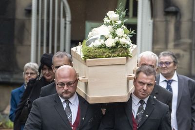 Dickie Bird remembered as ‘best umpire in world’ at emotional Yorkshire farewell
