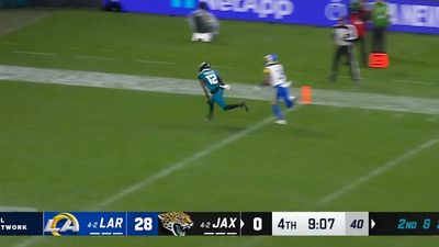 Travis Hunter Finally Scores First NFL TD During Jaguars’ Ugly Showing vs. Rams
