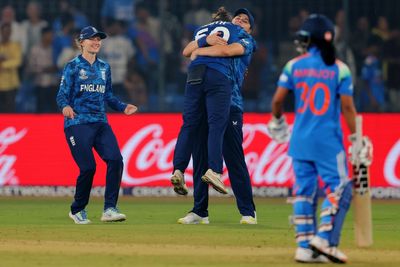 England hold nerve to edge out India and book semi-final spot at Women’s World Cup