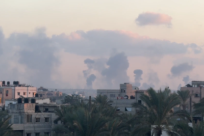 Israeli military bomb Gaza as IDF and Hamas accused of breaking ceasefire