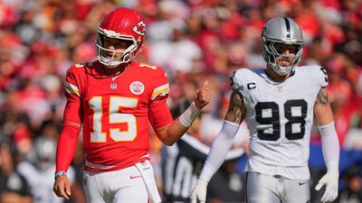 Patrick Mahomes’s Sneaky Line Before Fourth Down Play vs. Raiders Caught by Hot Mic