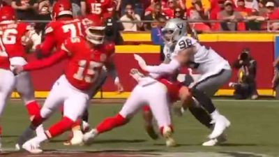 Maxx Crosby Doubtful to Return in Raiders-Chiefs Matchup After Taking Low Block
