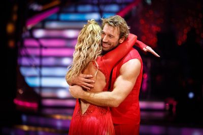 Chris Robshaw becomes third contestant to be eliminated from Strictly Come Dancing
