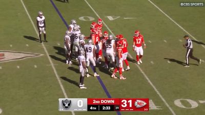 Chiefs Did the Funniest Thing to Raiders in Closing Minutes of Blowout Win
