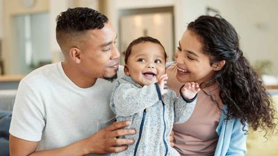 4 Ways New Parents Can Help Their Kids Build Wealth Early