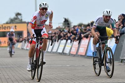 Superprestige Ruddervoorde: Michael Vanthourenhout edges out Joris Nieuwenhuis in small group sprint for the win