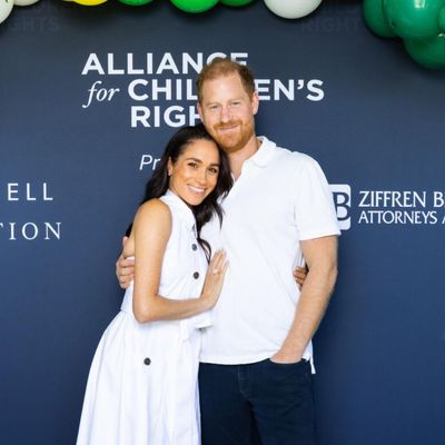 Meghan Markle Masters Elevated Tennis Whites in a Carolina Herrera Shirt Dress and Loro Piana Bag