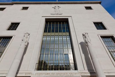 ‘Stark displays of sexism’ driving women out of architecture, report finds