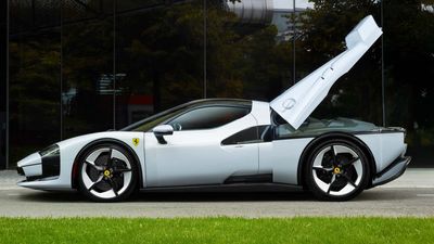 Ferrari Honors the Legendary F40 With a Striking One-Off