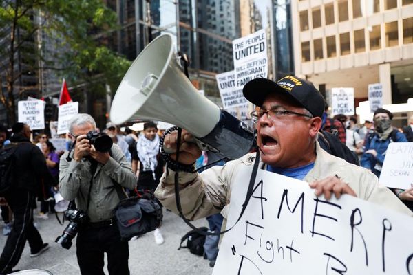 Lawmakers slam Ice after US military veterans are arrested, injured