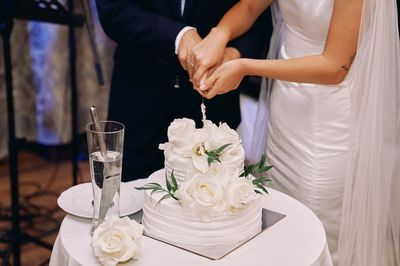 10 Wedding Traditions That Push Grooms to Debt