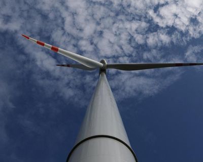 Labour’s clean energy plan needs a revamp: get real on costs and ignore the artificial deadline
