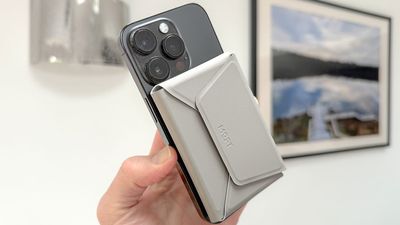 I ditched my decades-old wallet for this MagSafe Field Wallet, and I’m weirdly conflicted about it