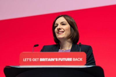 Tuition Fees in England to Rise with Inflation — but Only for Universities That Meet 'Tough' Standards