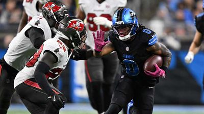 Lions Keep Pace in NFC North Dogfight With Dominant Win Over Bucs