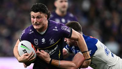 Broncos great backs Pezet's rare two-club move