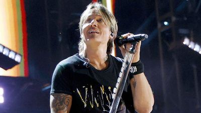 Keith Urban Forgets Lyrics During Final Stop of High and Alive Tour