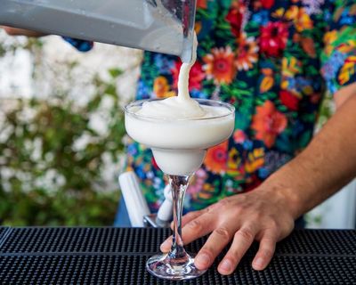 If you like piña coladas: how to make slushies at home without a machine