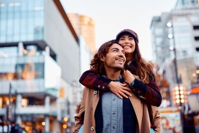 6 Cities to Live In That Are Perfect for Couples With No Dependents