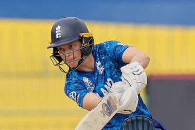 Amy Jones hoping England strike early blow against Australia at World Cup